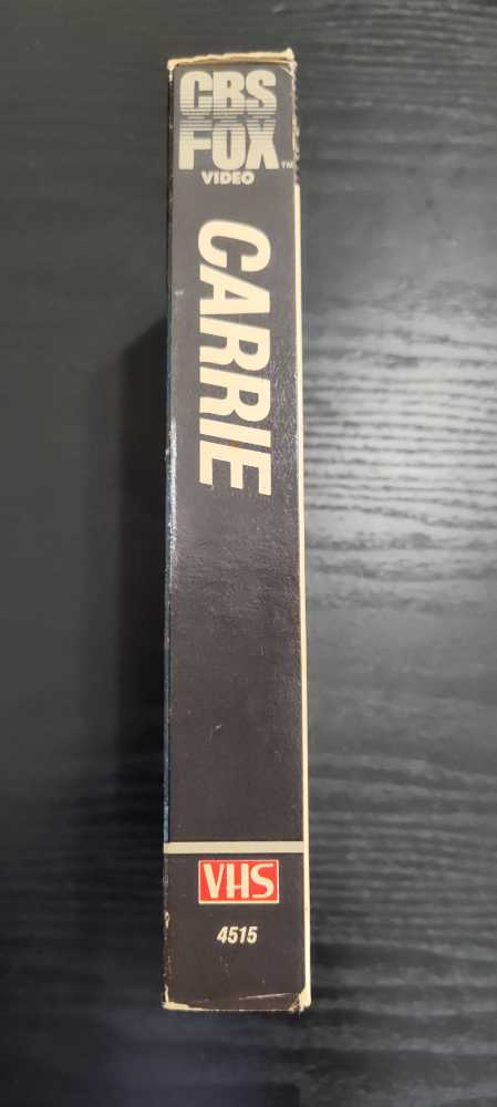 Carrie VHS movie collectible [Barcode 027616622334] - Main Image 3