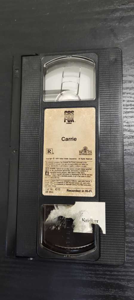 Carrie VHS movie collectible [Barcode 027616622334] - Main Image 4
