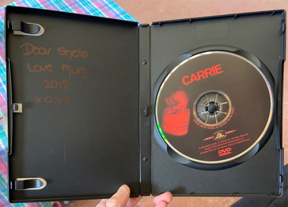 Carrie (No Cover Art) DVD movie collectible [Barcode 027616887559] - Main Image 4