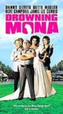 Drowning Mona VHS movie collectible [Barcode 043396050556] - Main Image 1