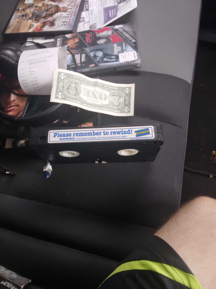 Sphere (VHS) VHS movie collectible [Barcode 085391533139] - Main Image 4