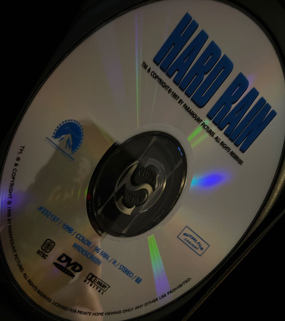 Hard Rain DVD movie collectible [Barcode 097363321378] - Main Image 4