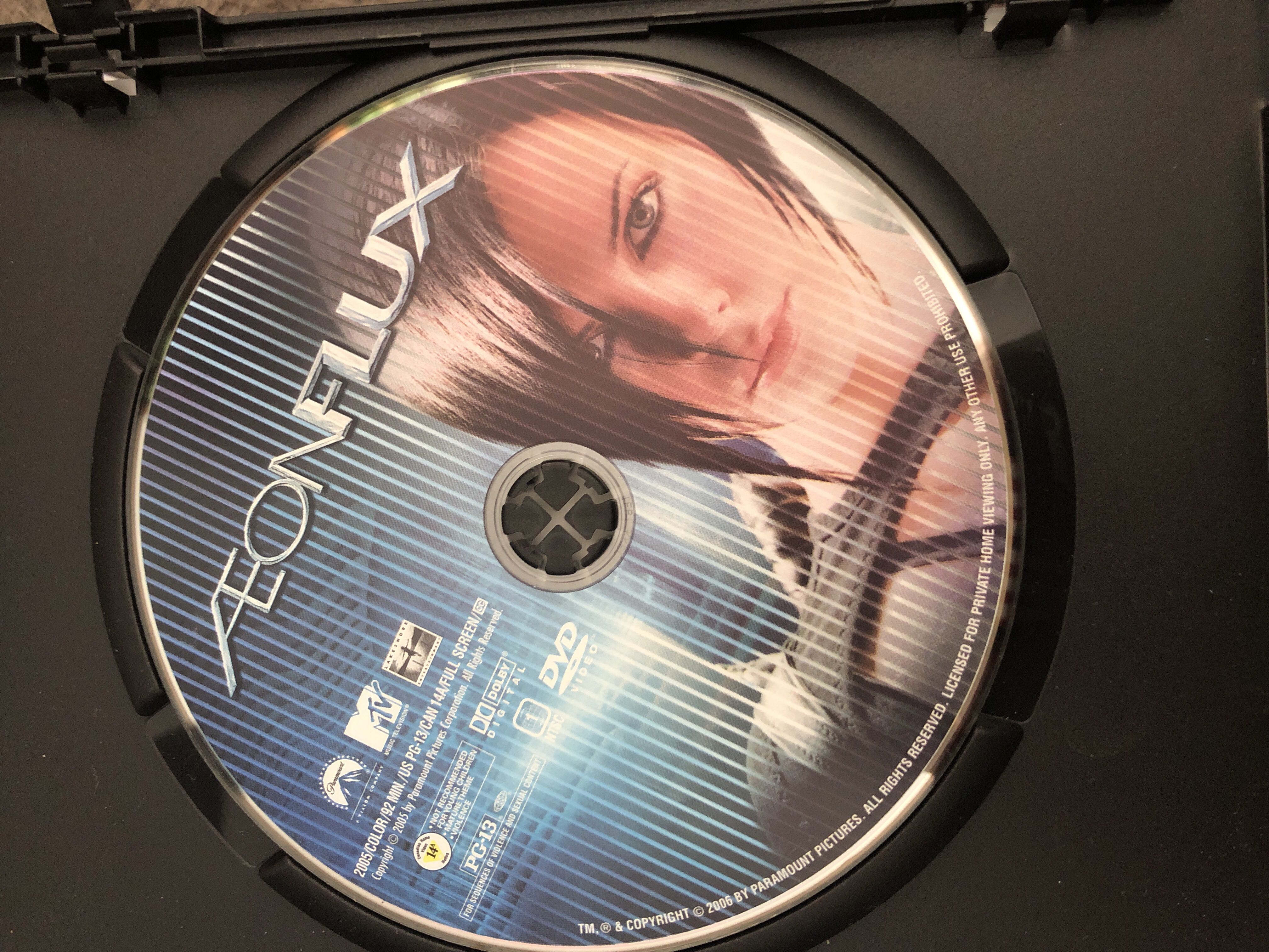 Aeon Flux DVD movie collectible [Barcode 097360702149] - Main Image 3