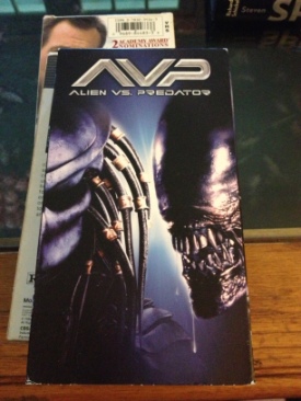 AVP: Alien vs. Predator VHS movie collectible - Main Image 1