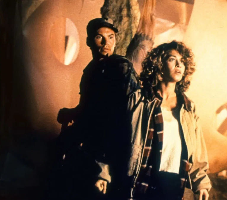 Puppet Masters, The DVD movie collectible [Barcode 766936179363] - Main Image 9