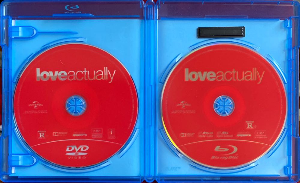 Love Actually Blu-ray movie collectible [Barcode 025192215896] - Main Image 3