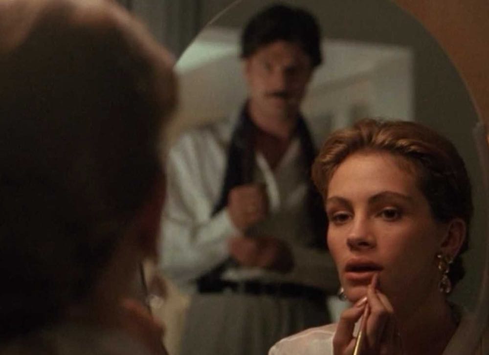 Sleeping With the Enemy Blu-ray movie collectible [Barcode 81634972] - Main Image 3