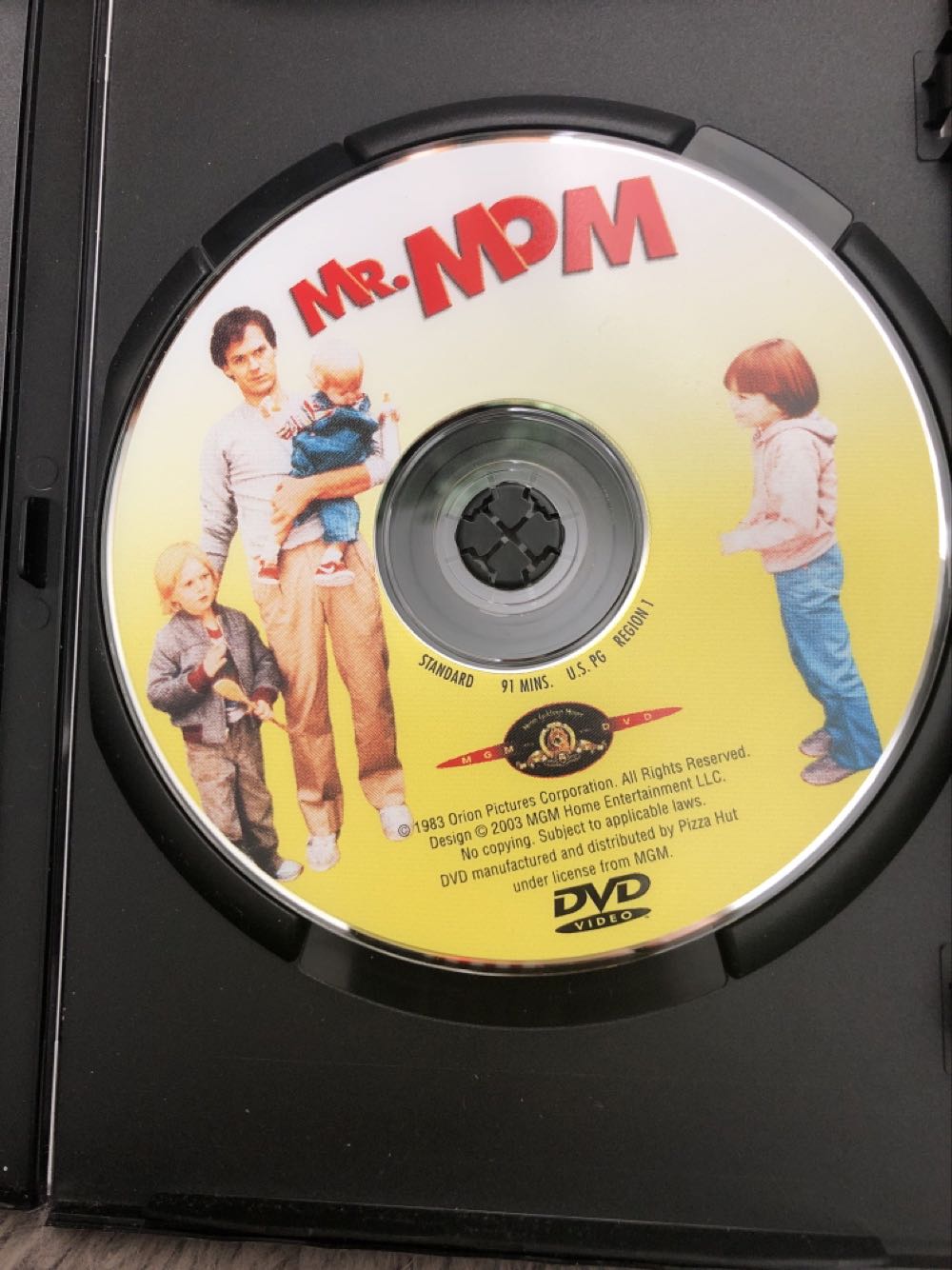 Mr. Mom Blu-ray movie collectible [Barcode 826663179262] - Main Image 3