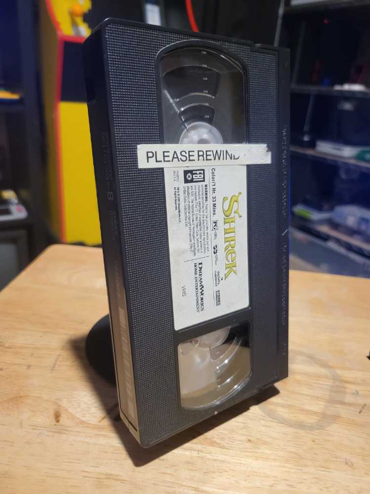 Shrek VHS movie collectible [Barcode 667068938135] - Main Image 4