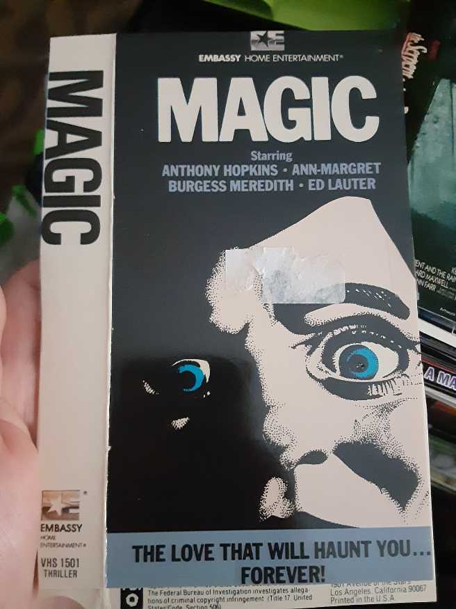 Magic 16mm movie collectible [Barcode 042995150162] - Main Image 2