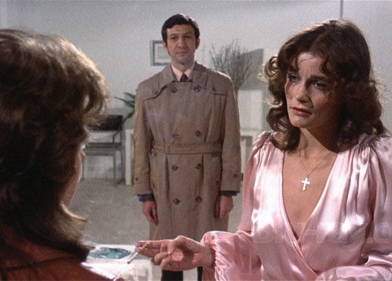 Sisters DVD movie collectible [Barcode 5060002834015] - Main Image 3