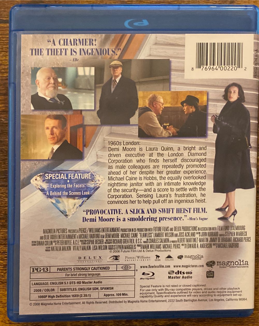 Flawless Blu-ray movie collectible [Barcode 876964002202] - Main Image 2