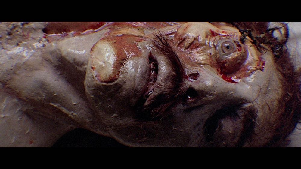 Jaws 3 Blu-ray movie collectible [Barcode 025192354601] - Main Image 3