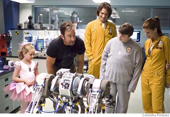 Zoom: Academy for Superheroes DVD movie collectible [Barcode 043396141520] - Main Image 4