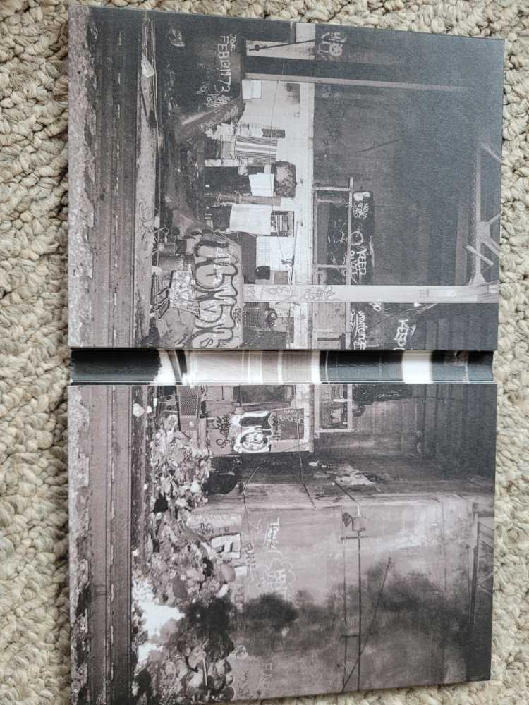 Dark Days DVD movie collectible [Barcode 896602002364] - Main Image 4