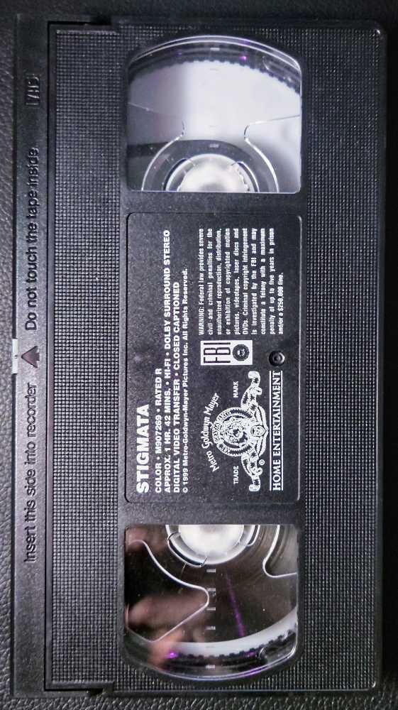 Stigmata VHS movie collectible [Barcode 3021086000743] - Main Image 3