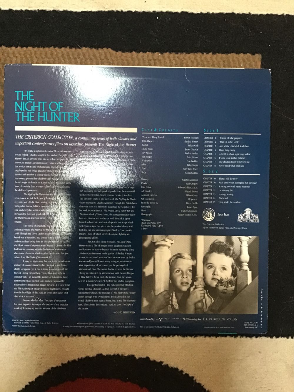 The Night of the Hunter Laser Disc movie collectible [Barcode 027616110763] - Main Image 2