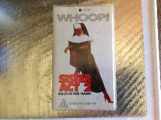 Sister Act 2: Back in the Habit VHS movie collectible [Barcode 9398507419427] - Main Image 1