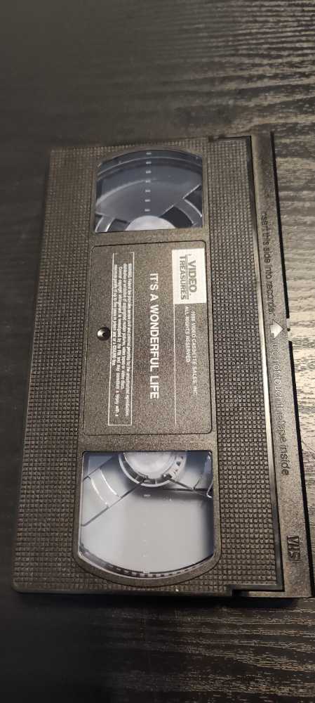 It’s a Wonderful Life VHS movie collectible [Barcode 013132960203] - Main Image 4