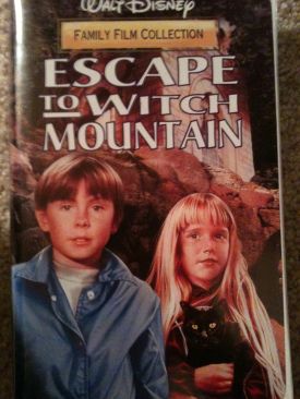 Escape to Witch Mountain VHS movie collectible [Barcode 786936411935] - Main Image 1