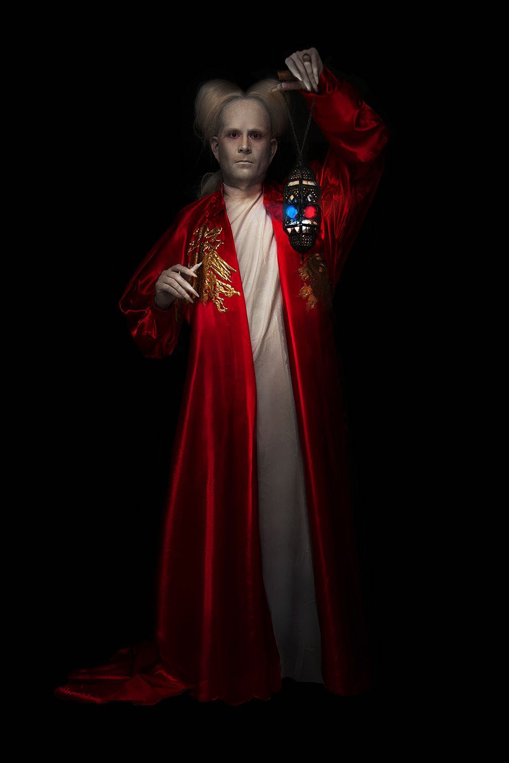 Dracula (MA Digital) Blu-ray movie collectible [Barcode 043396462571] - Main Image 2