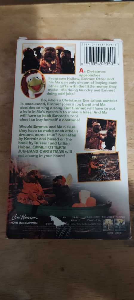 Emmet Otters Jug-Band Christmas VHS movie collectible [Barcode 043396023901] - Main Image 2