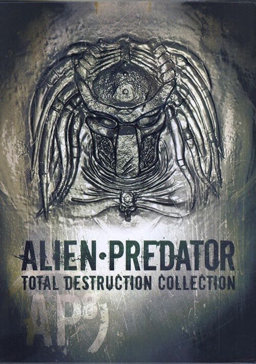AVP Total Destruction Collection  movie collectible [Barcode 0024543544449] - Main Image 2