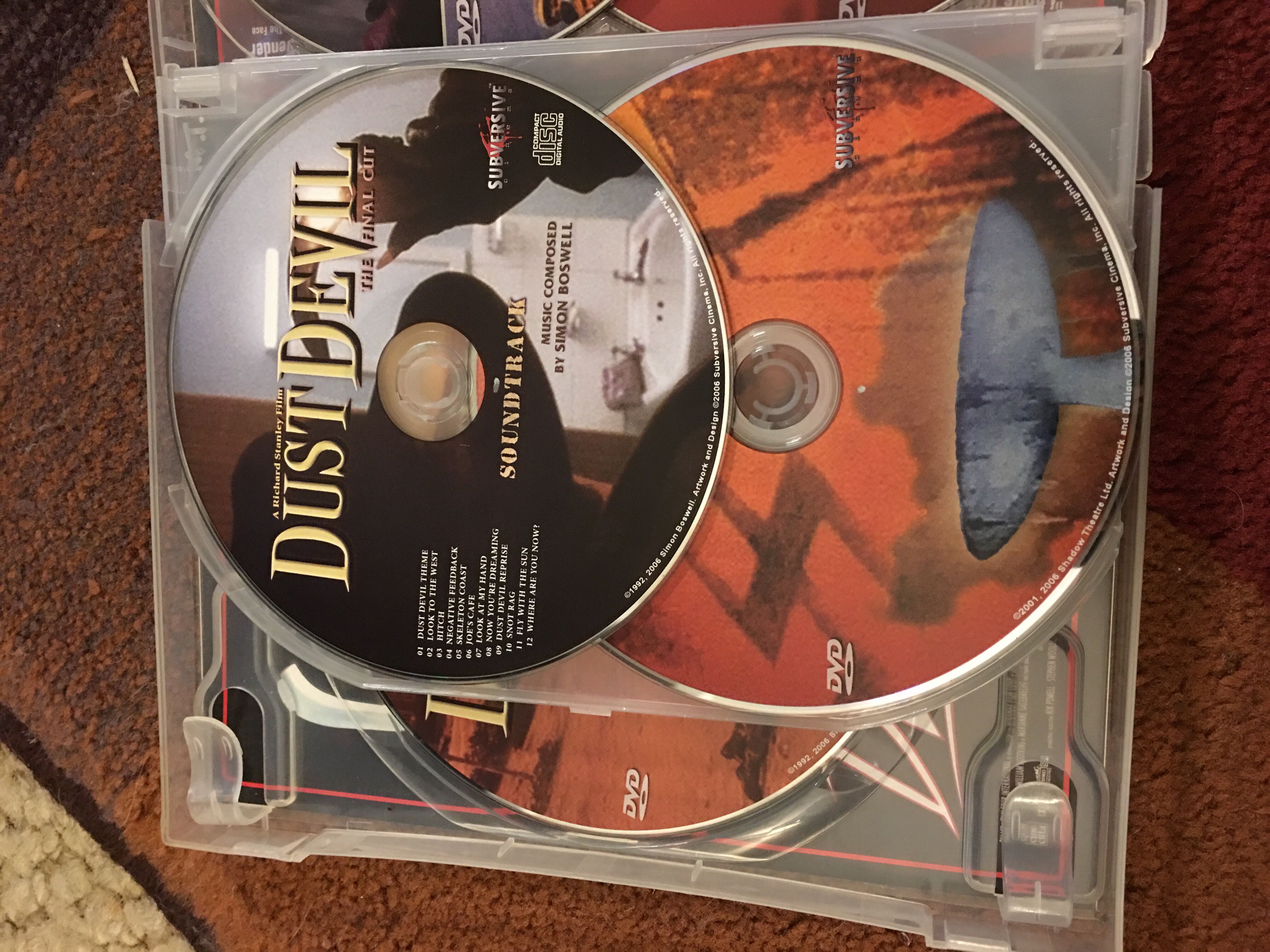 Dust Devil DVD movie collectible [Barcode 858964001133] - Main Image 3