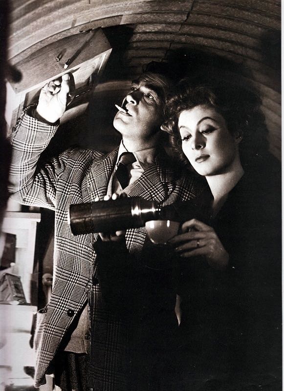 Mrs. Miniver Movies Anywhere movie collectible [Barcode 7509036513803] - Main Image 3