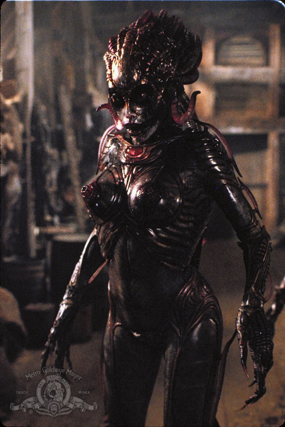 Species 2 DVD movie collectible [Barcode 027616703620] - Main Image 4