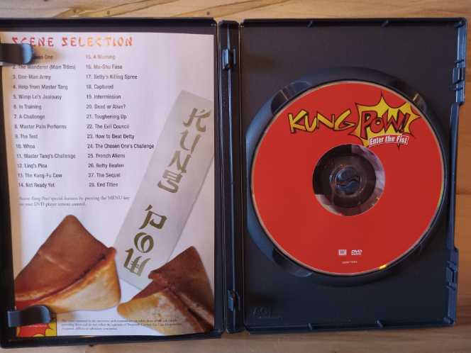 Kung Pow! Enter The Fist Blu-ray movie collectible [Barcode 024543047292] - Main Image 3
