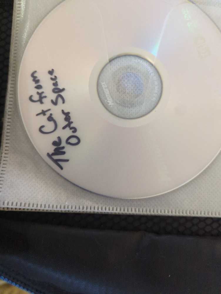 The Cat From Outer Space DVD movie collectible [Barcode 013131095531] - Main Image 3