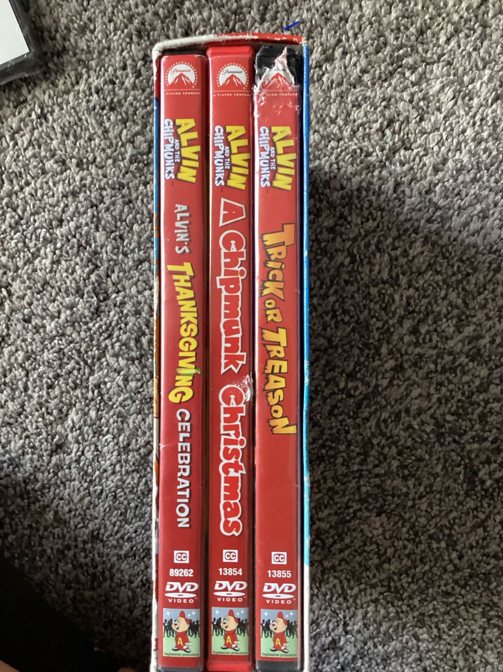 Alvin and the Chipmunks Holiday Gift Set DVD movie collectible [Barcode 097368926349] - Main Image 3