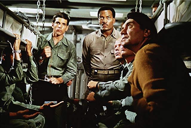 Ice Station Zebra Blu-ray movie collectible [Barcode 883929275724] - Main Image 2