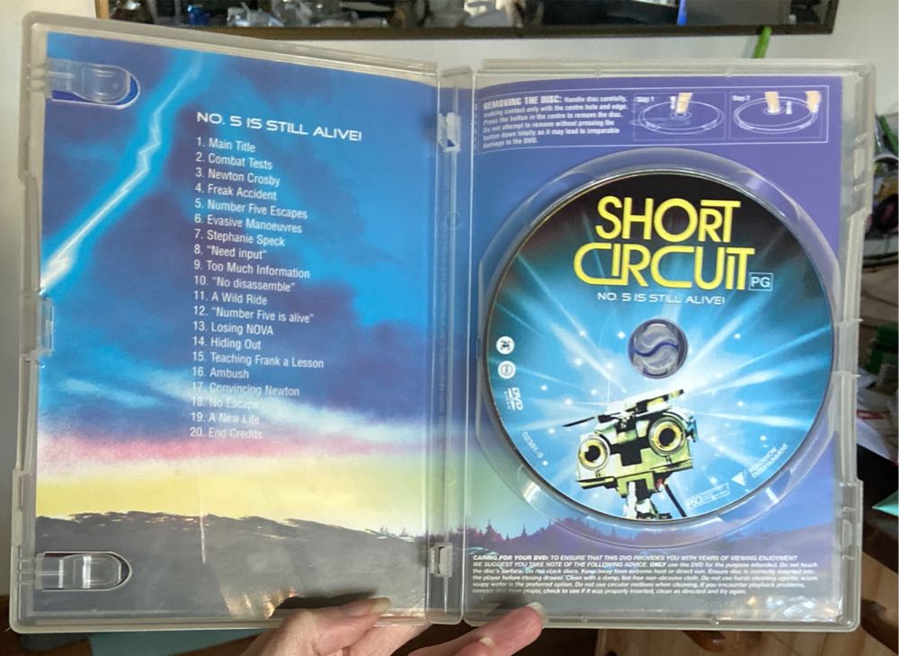 Short Circuit 1: DVD movie collectible [Barcode 9398700238191] - Main Image 4