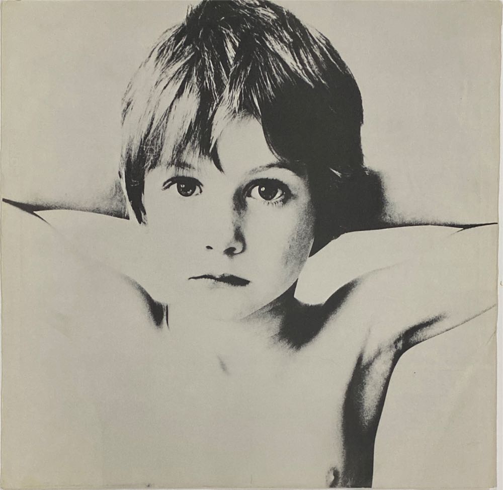 Boy (MP3) - U2 (MP3 - 43) music collectible [Barcode 075679004017] - Main Image 3