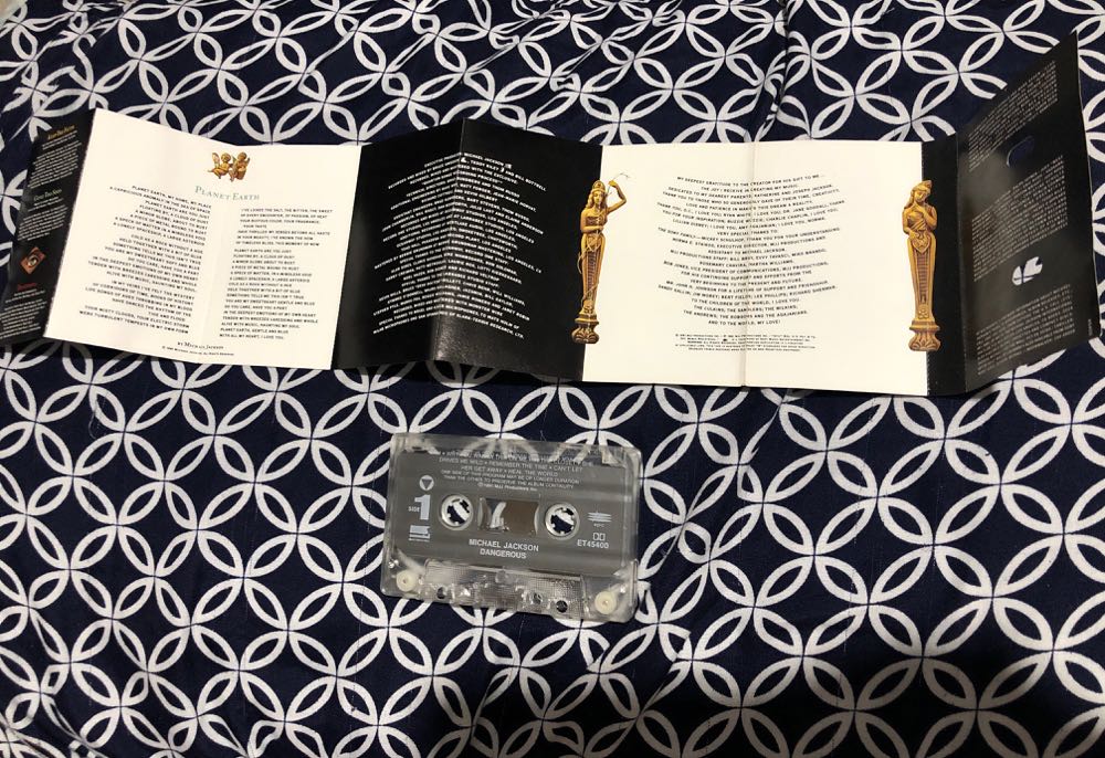 Dangerous - Michael Jackson (Cassette - 0:00) music collectible [Barcode 074644540048] - Main Image 3