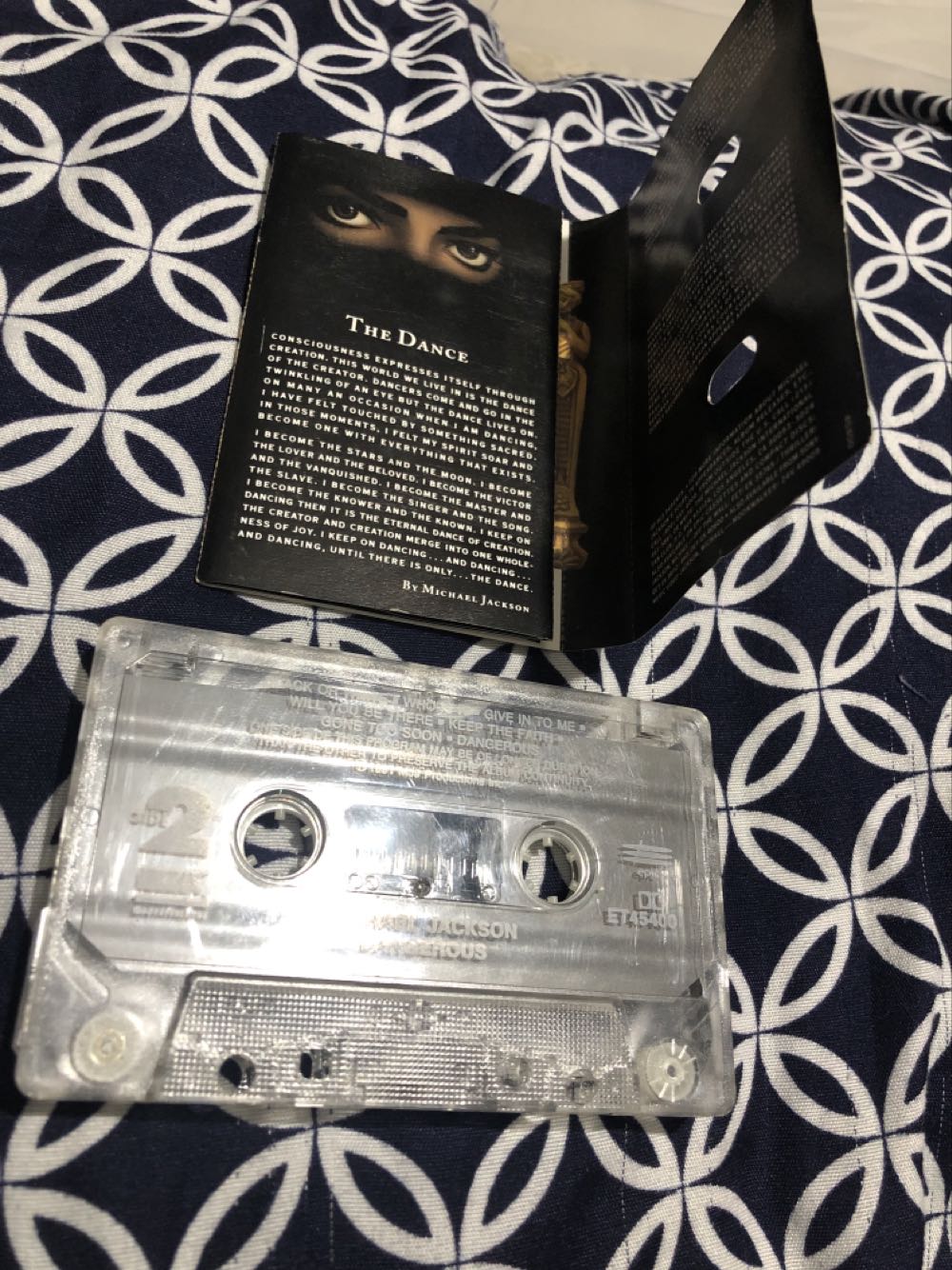 Dangerous - Michael Jackson (Cassette - 0:00) music collectible [Barcode 074644540048] - Main Image 4