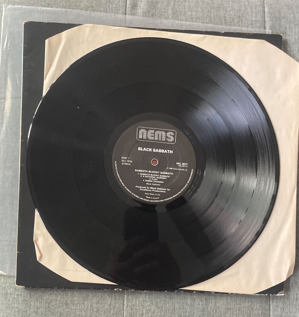 Sabbath Bloody Sabbath - Black Sabbath (12”) music collectible - Main Image 4