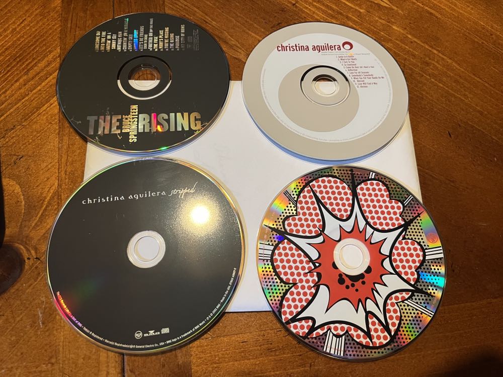 Christina Aguilera - Christina Aguilera (CD - 46) music collectible [Barcode 77749595512102] - Main Image 2