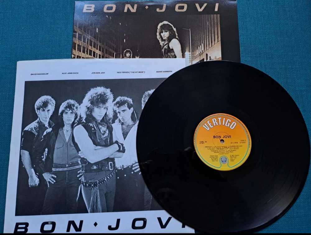 Bon Jovi - Bon Jovi (12” - 39) music collectible - Main Image 3