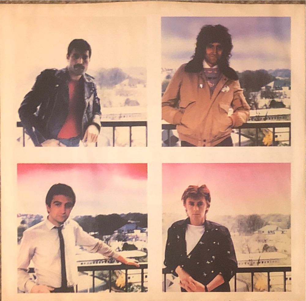 The Game - Queen (12” - 36) music collectible - Main Image 4