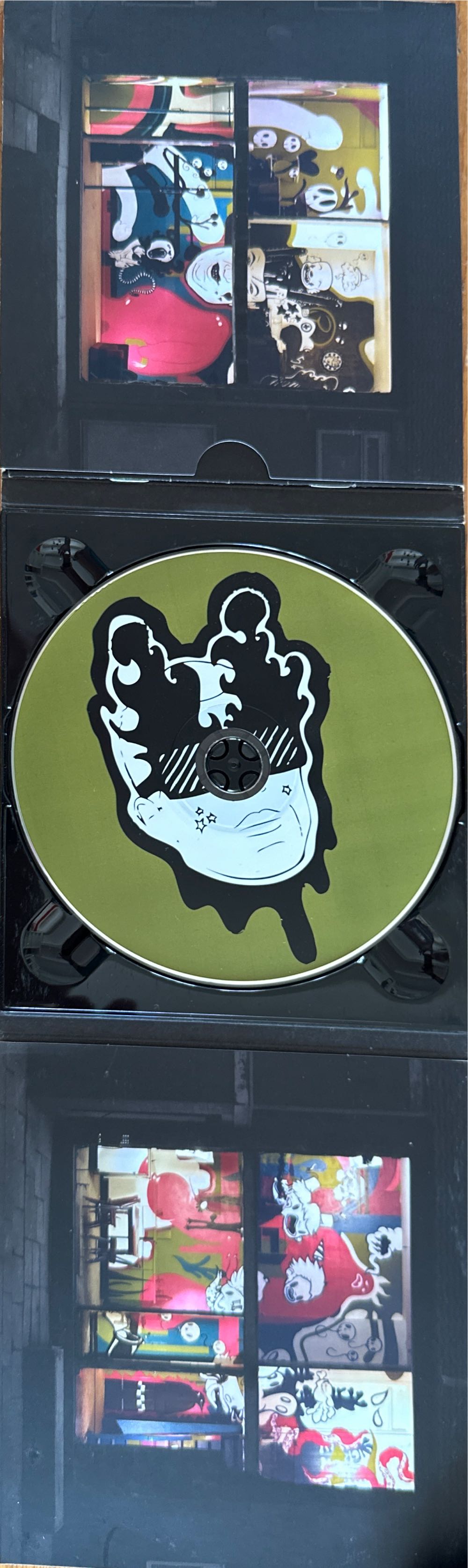 Favourite Worst Nightmare - Arctic Monkeys (CD - 38) music collectible [Barcode 5034202018827] - Main Image 3