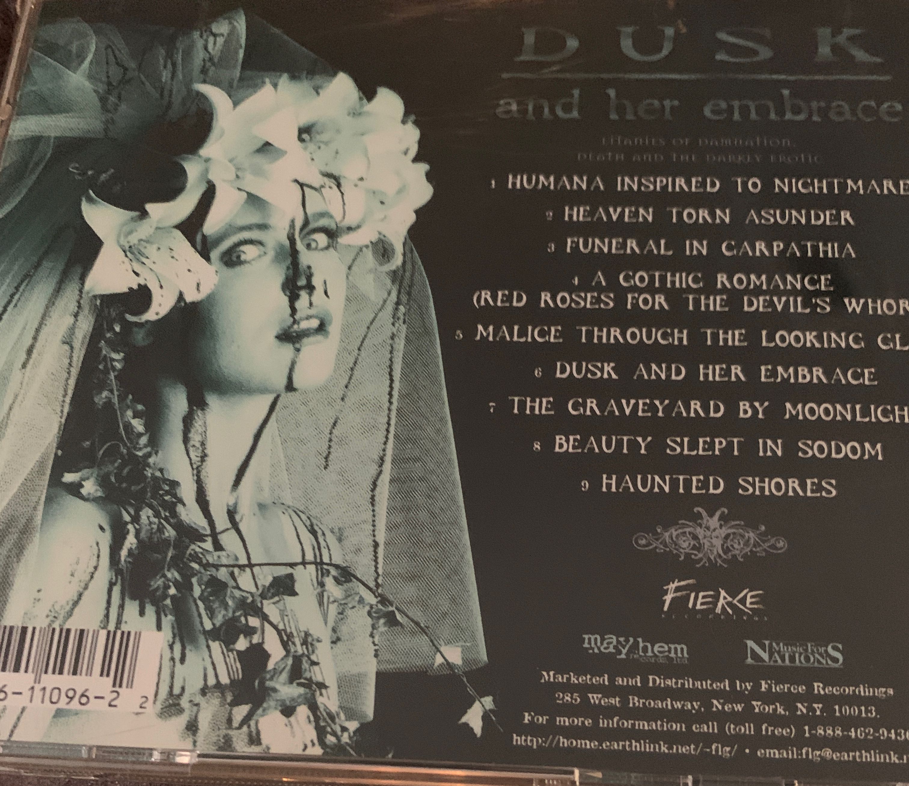 Cradle Of Filth-Dusk And Her Embrace - Cradle Of Filth (CD) music collectible [Barcode 090861109622] - Main Image 2