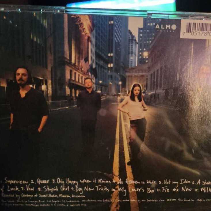 Garbage - Garbage (CD - 5051) music collectible [Barcode 705178000424] - Main Image 3