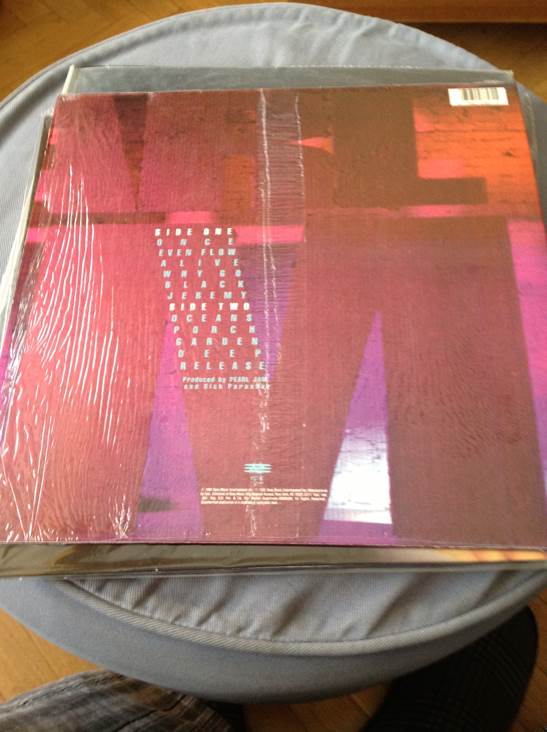 Ten - Pearl Jam (12” - 5320) music collectible [Barcode 808885002818] - Main Image 2