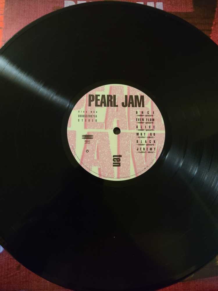 Ten (2017) - Pearl Jam (12” - 53) music collectible [Barcode 889853768714] - Main Image 3