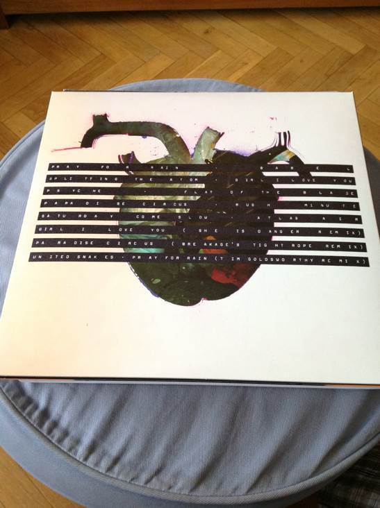 Heligoland - Massive Attack (12”) music collectible - Main Image 2