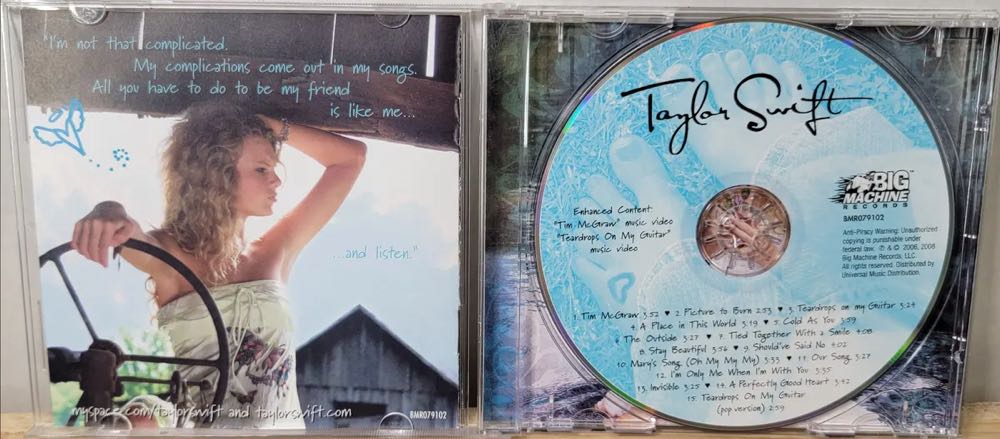 Taylor Swift - Debut - Taylor Swift (CD - 53) music collectible [Barcode 602517874695] - Main Image 3