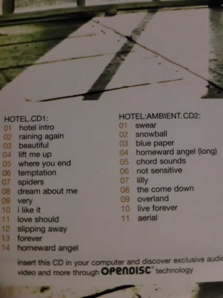 Hotel - Moby (CD - 125) music collectible [Barcode 724386061027] - Main Image 3